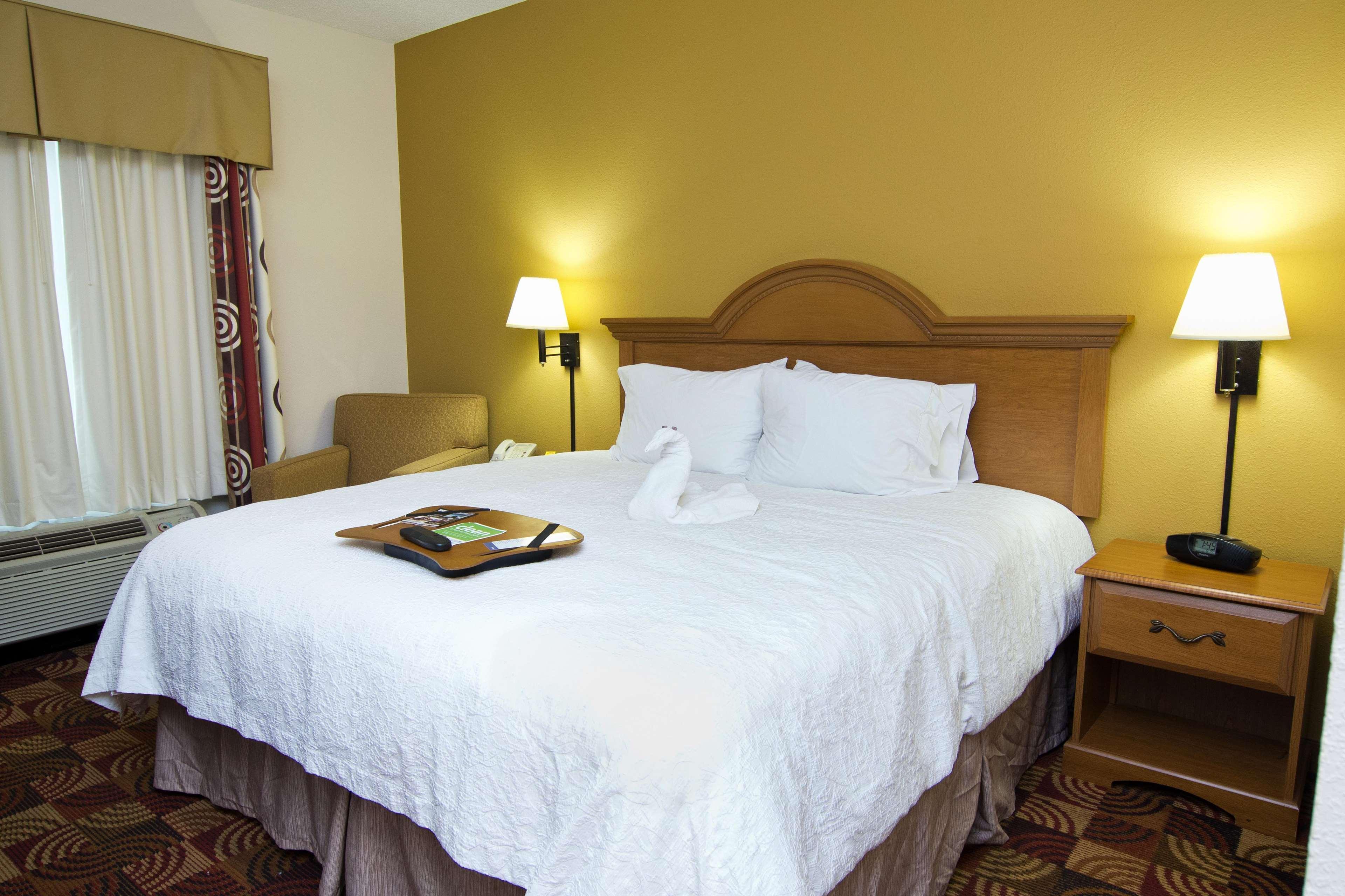 Hampton Inn & Suites Orlando International Drive North Værelse billede