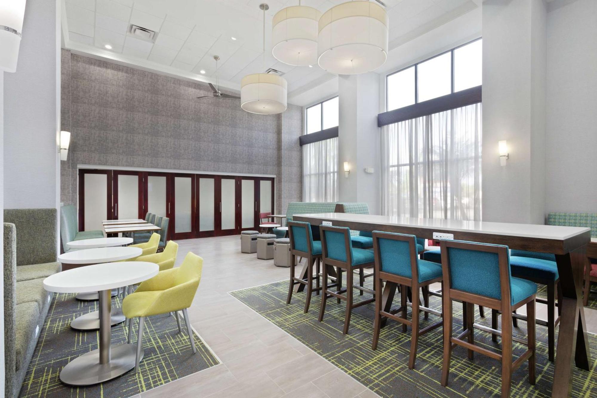 Hampton Inn & Suites Orlando International Drive North Eksteriør billede