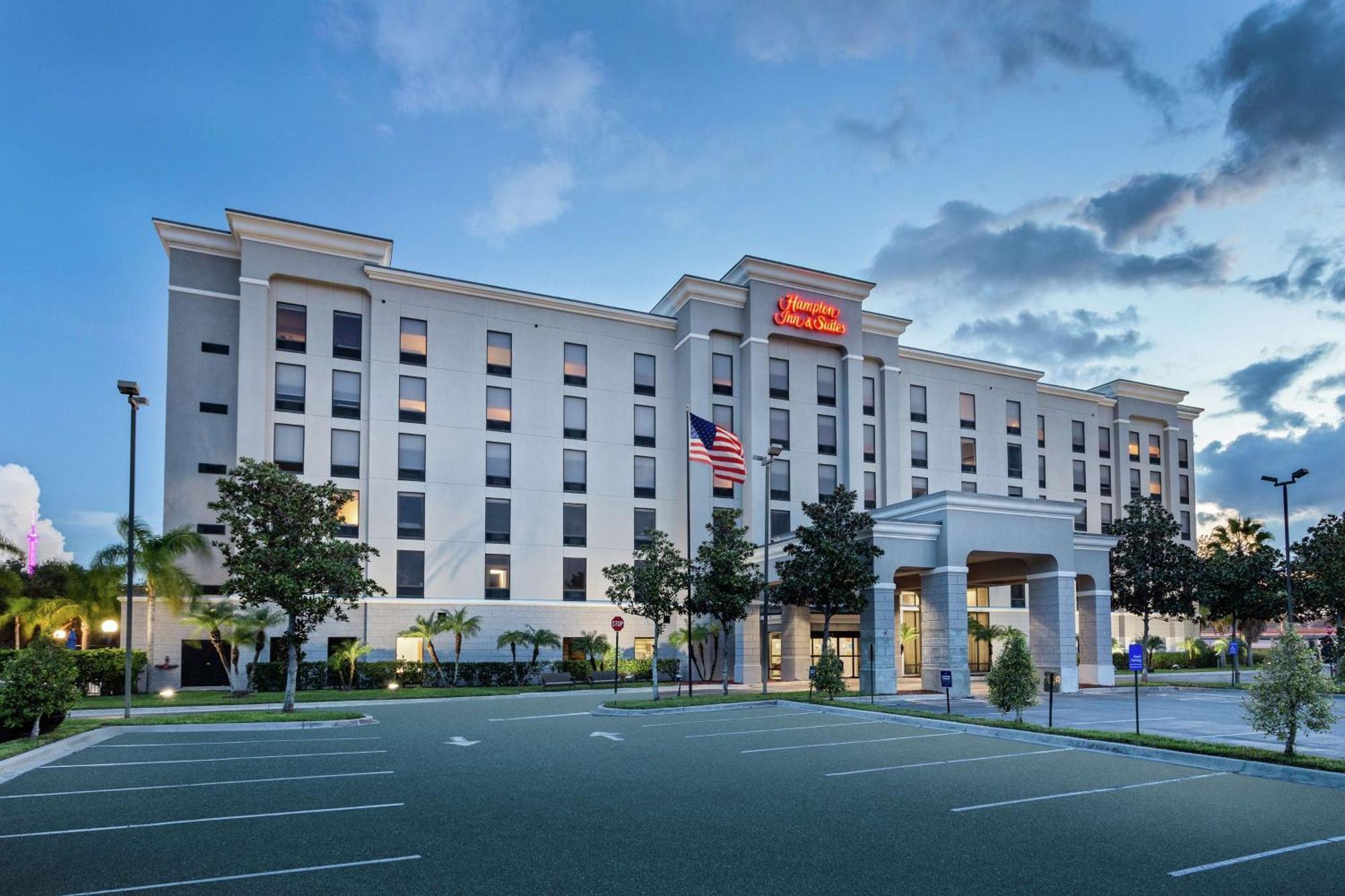 Hampton Inn & Suites Orlando International Drive North Eksteriør billede